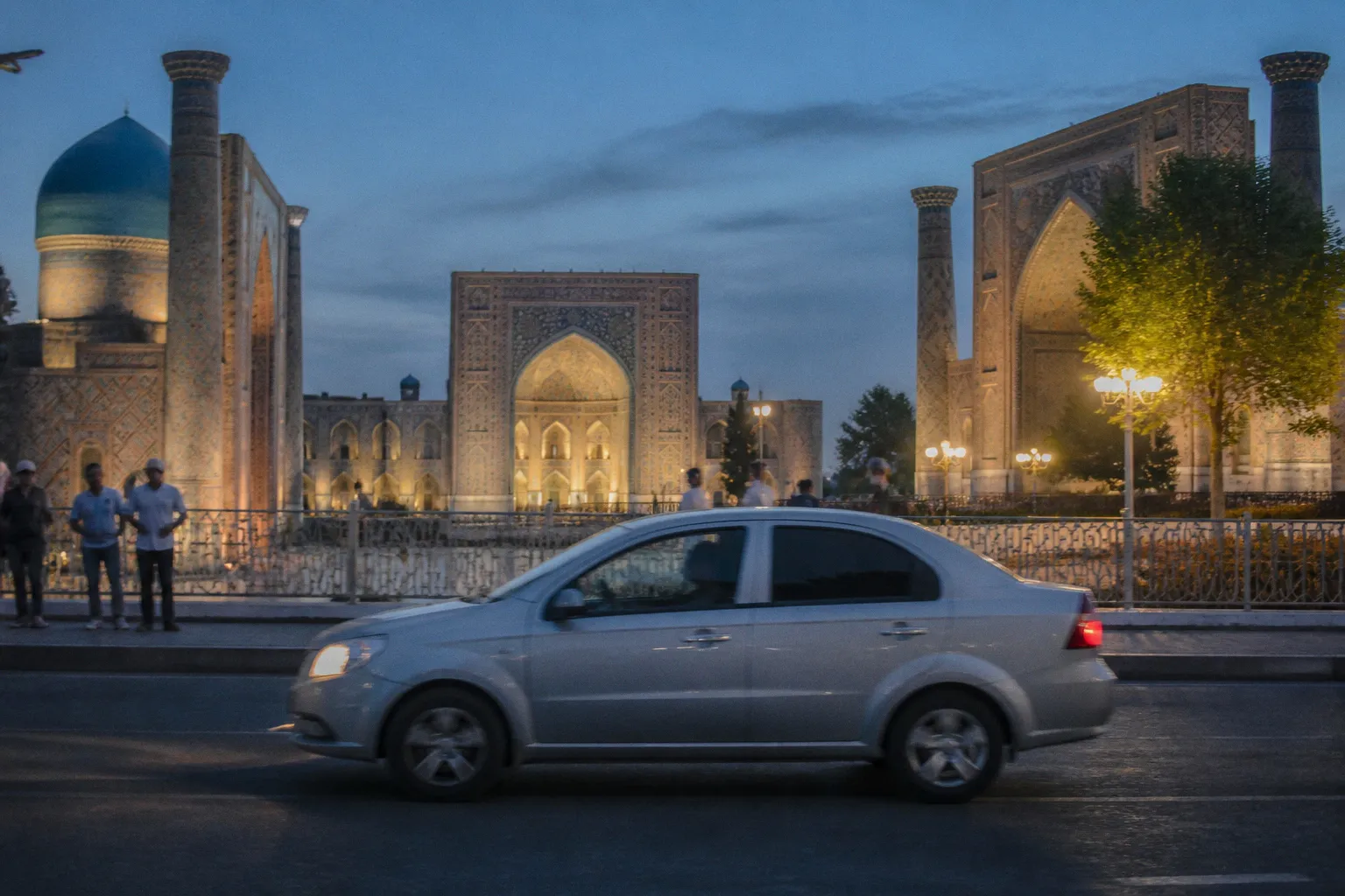 Louer une voiture à Samarcande (Ouzbékistan) : guide pratique
